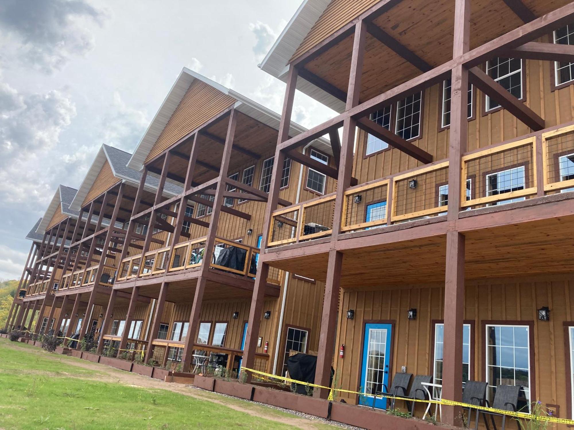 Keweenaw Waters Resort Houghton Buitenkant foto
