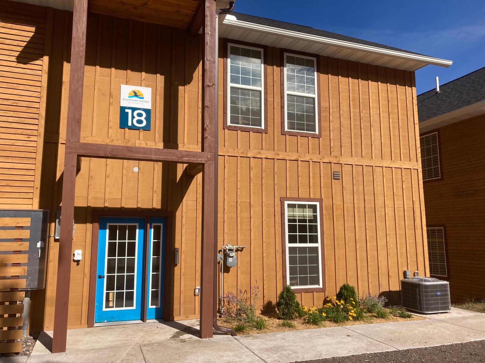 Keweenaw Waters Resort Houghton Buitenkant foto