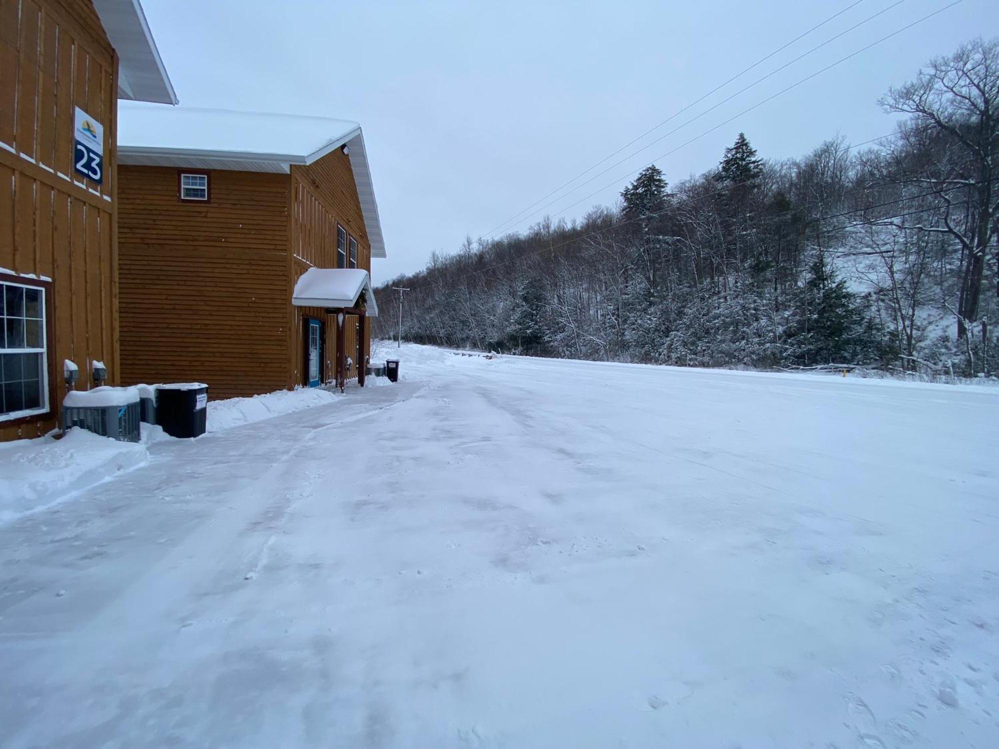 Keweenaw Waters Resort Houghton Buitenkant foto
