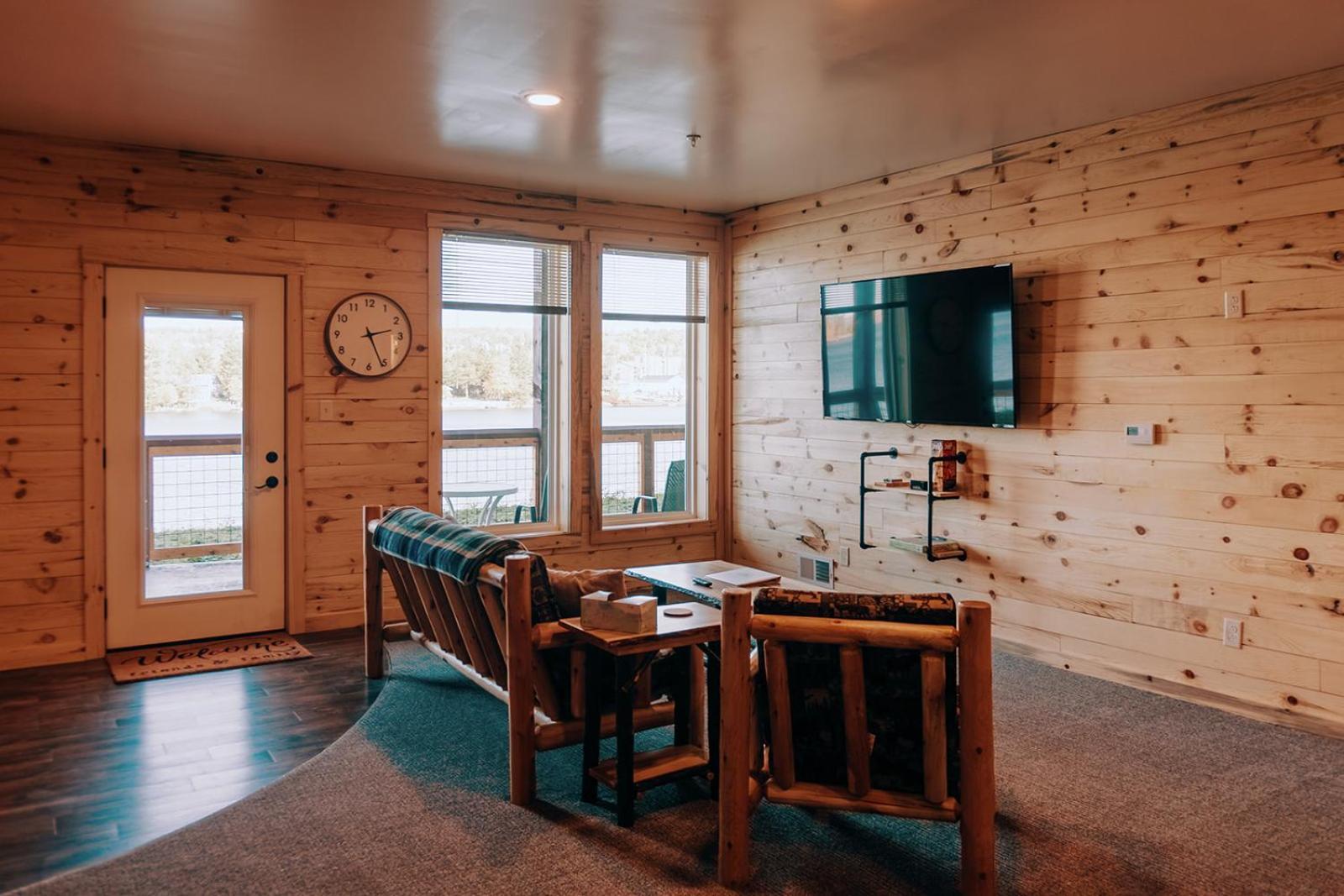 Keweenaw Waters Resort Houghton Buitenkant foto
