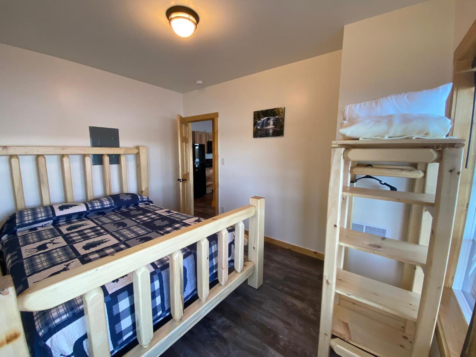Keweenaw Waters Resort Houghton Buitenkant foto